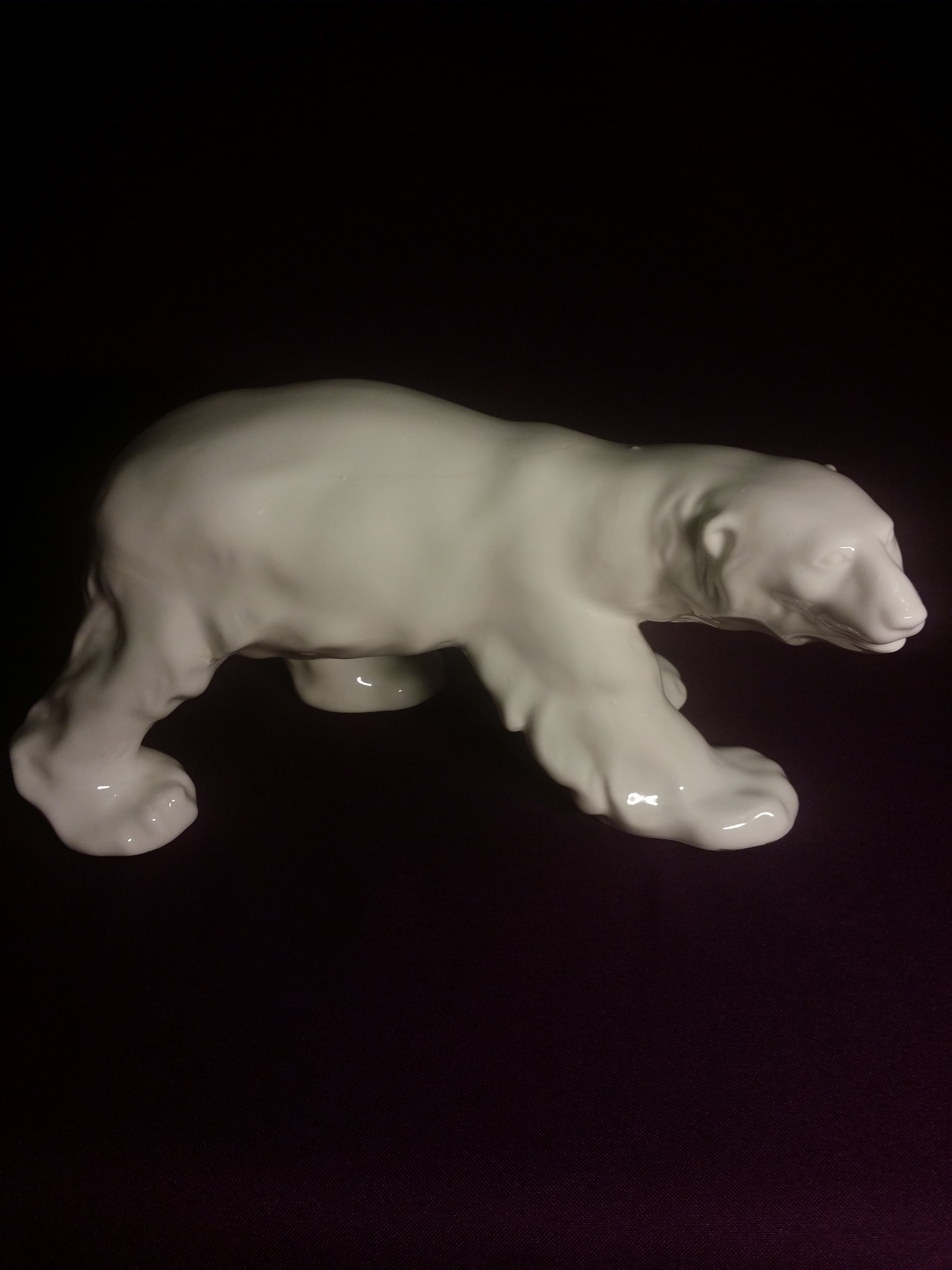 Статуэтка фарфоровая ЛФЗ белый медведь 40-50гг