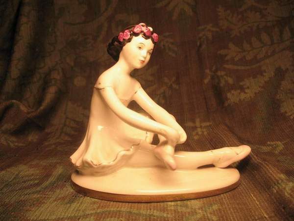 Фарфоровая статуэтка Девочка юная балерина Машенька 13 см, 1956г