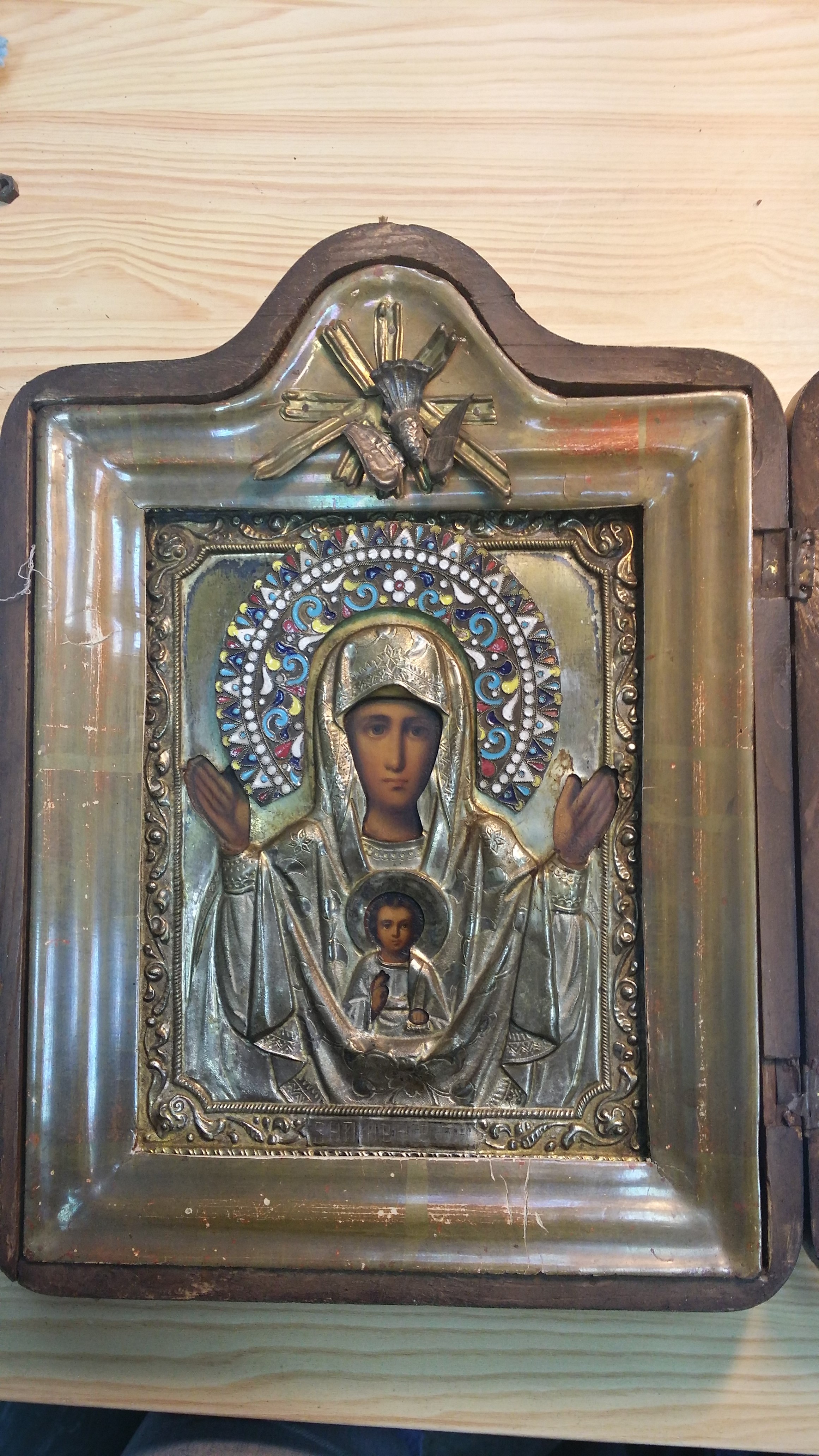 Икона старинная Божия матерь Знамение