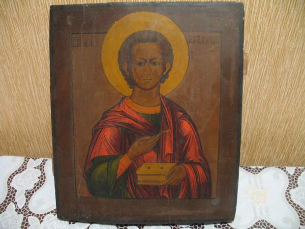 Икона старинная  Святой Великомученик и целитель Пантелеймон