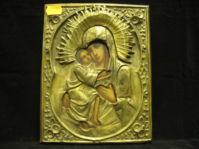 Икона Божья Матерь тип одигитрия, XIX век, в латунном окладе, без реставрации, уменьшенная