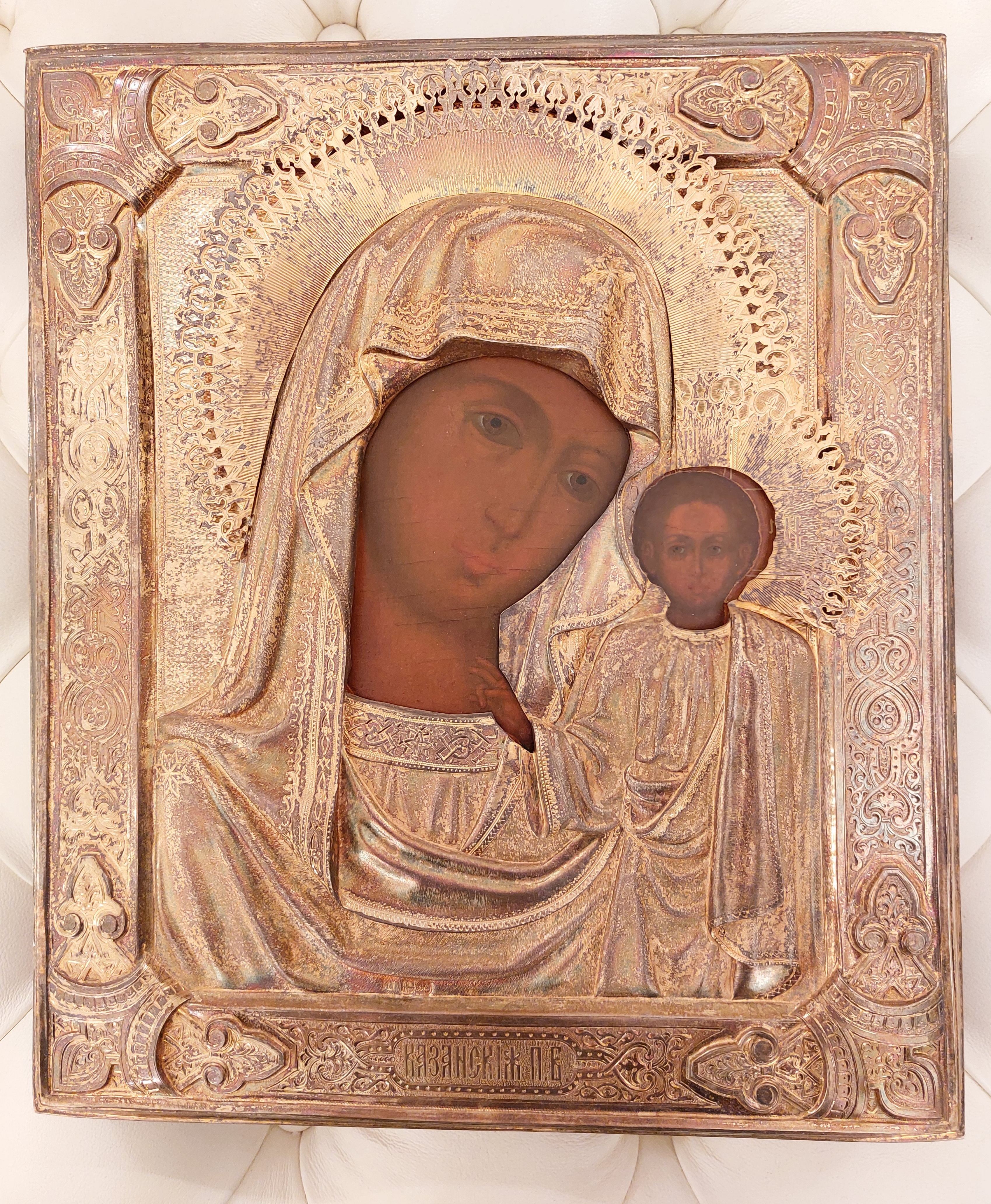 Старинная икона Казанская БМ в серебряном окладе